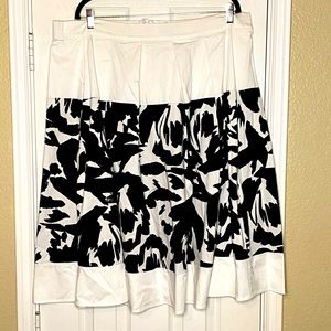 Plus size fit & flare midi skirt